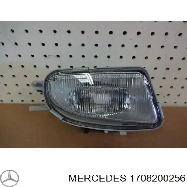 1708200256 Mercedes Luzes de nevoeiro direitas