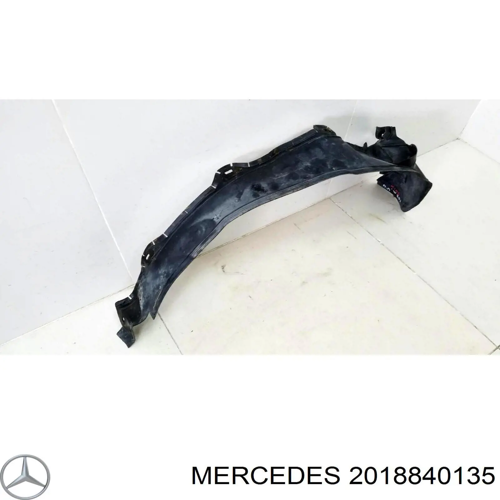 Guarda-barras esquerdo do pára-lama dianteiro Mercedes A2018840135 preço, a partir de 26,34 USD