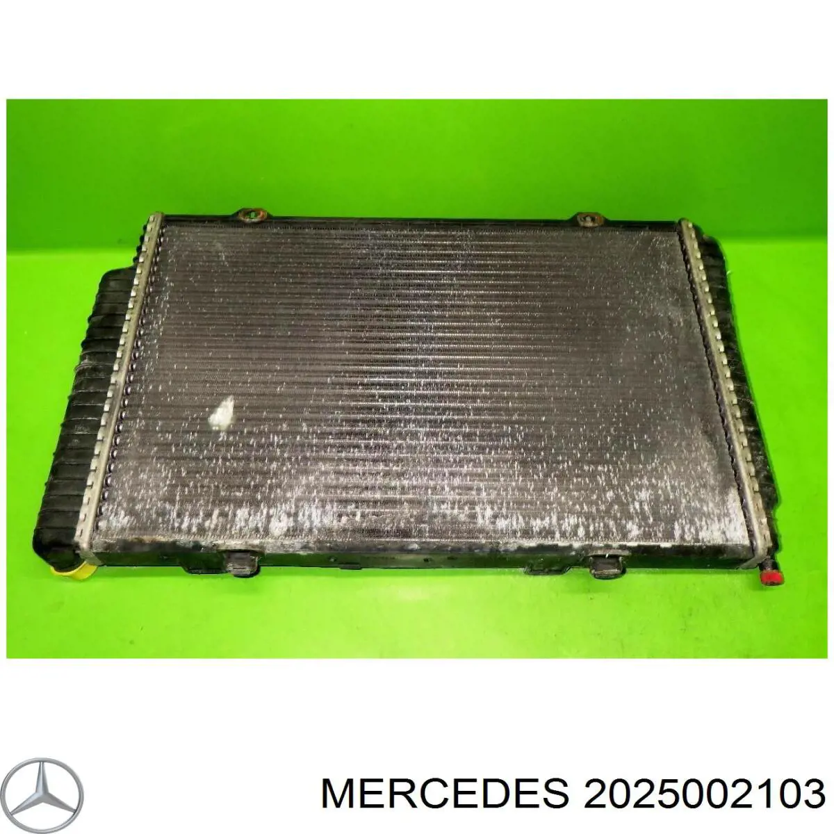 2025002103 Mercedes Radiador de esfriamento de motor