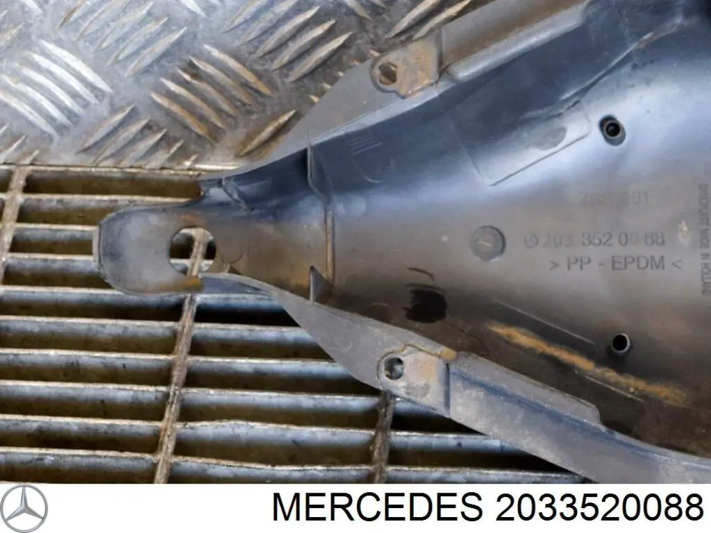 Compre 2033520088 Mercedes Proteção do braço inferior traseiro