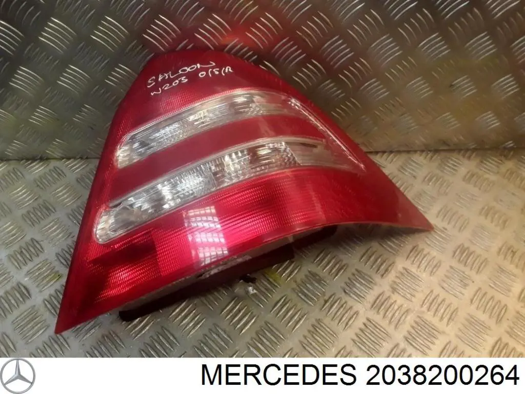 Lanterna traseira direita Mercedes 2038200264 preço, a partir de 78,32 USD