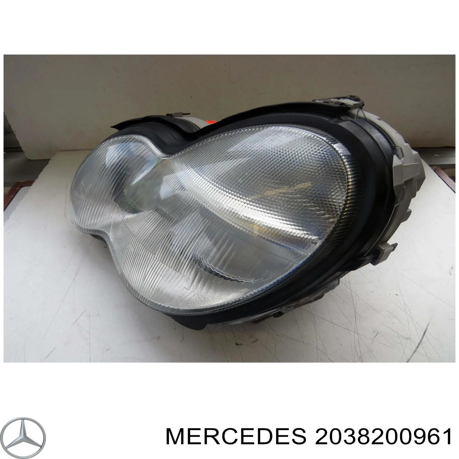 A2038200961 Mercedes Luz esquerda