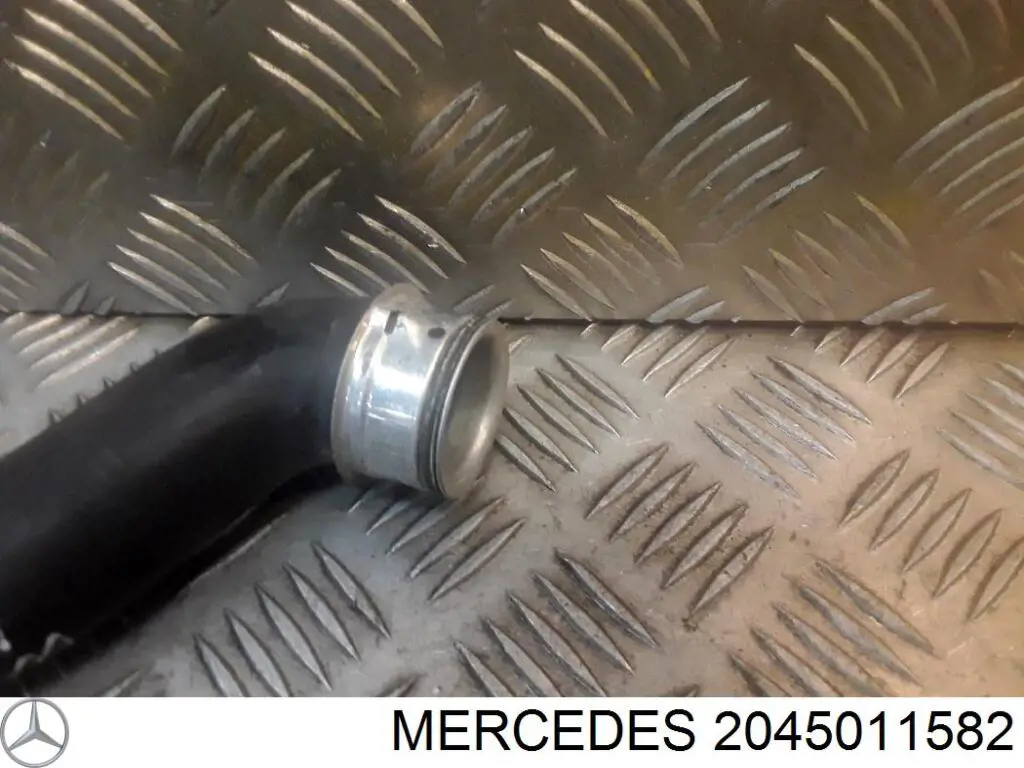 Mangueira (cano derivado) do radiador de esfriamento superior Mercedes 2045011582 preço, a partir de 34,10 USD