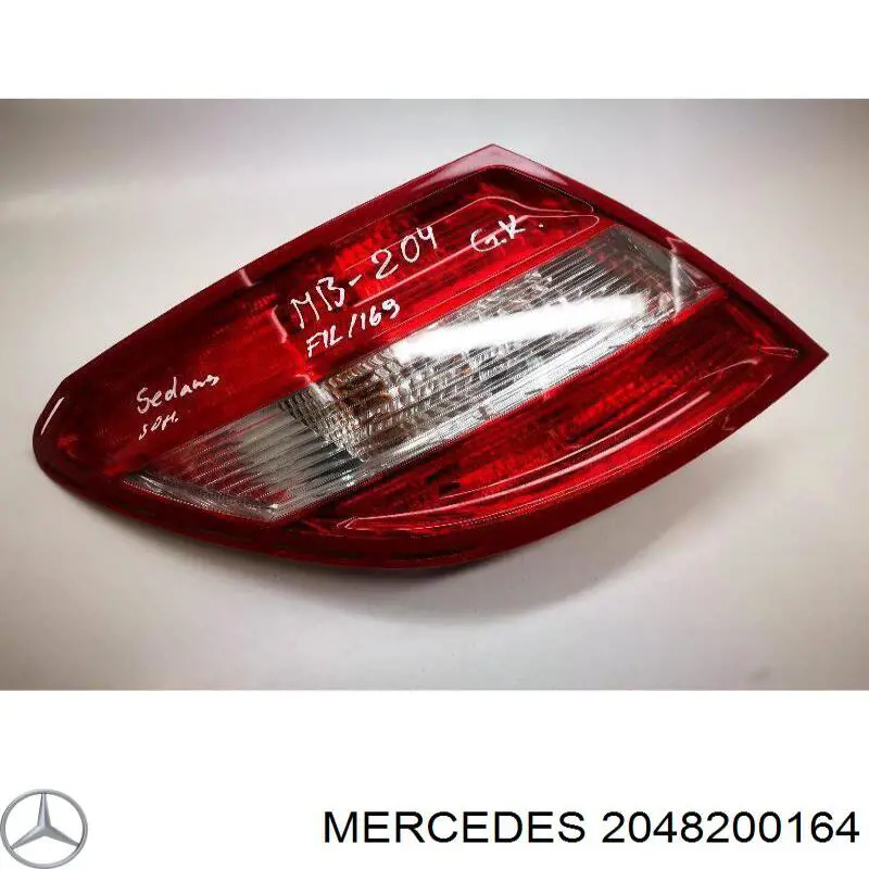2048200164 Mercedes Lanterna traseira esquerda