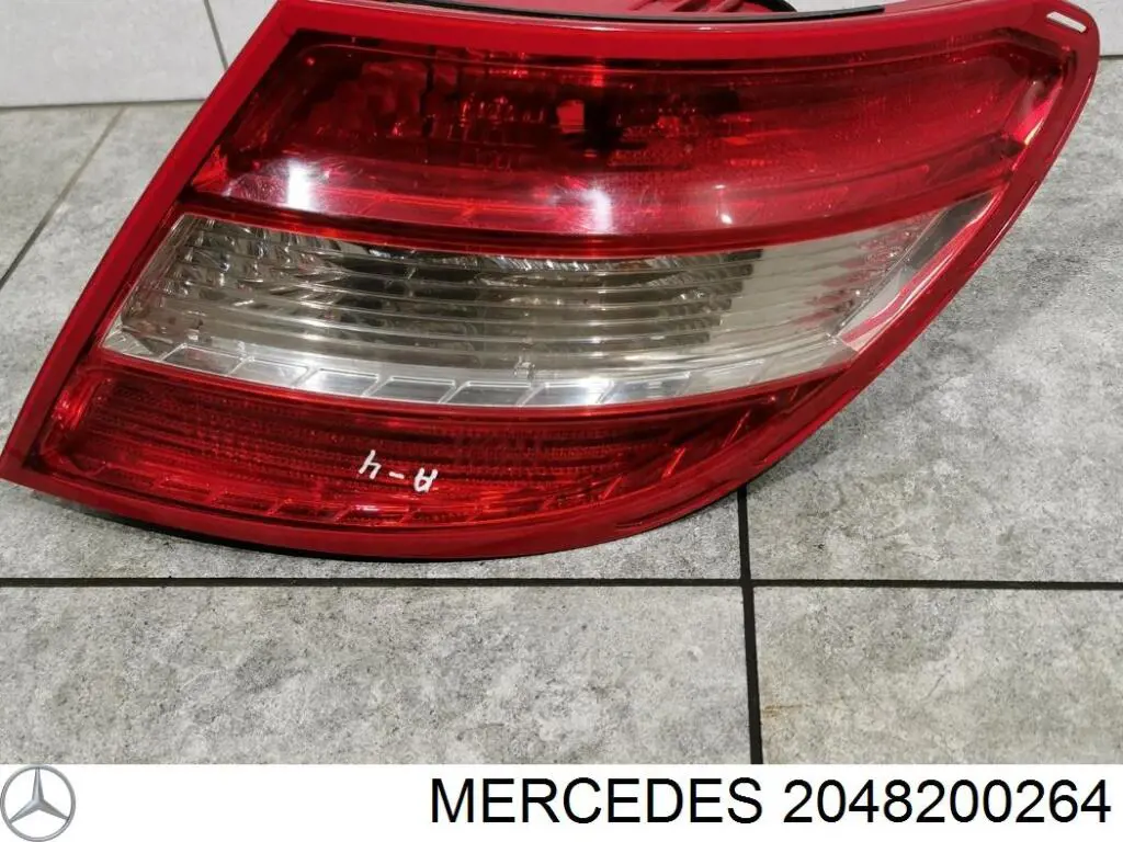 Lanterna traseira direita Mercedes 2048200264 preço, a partir de 134,88 USD