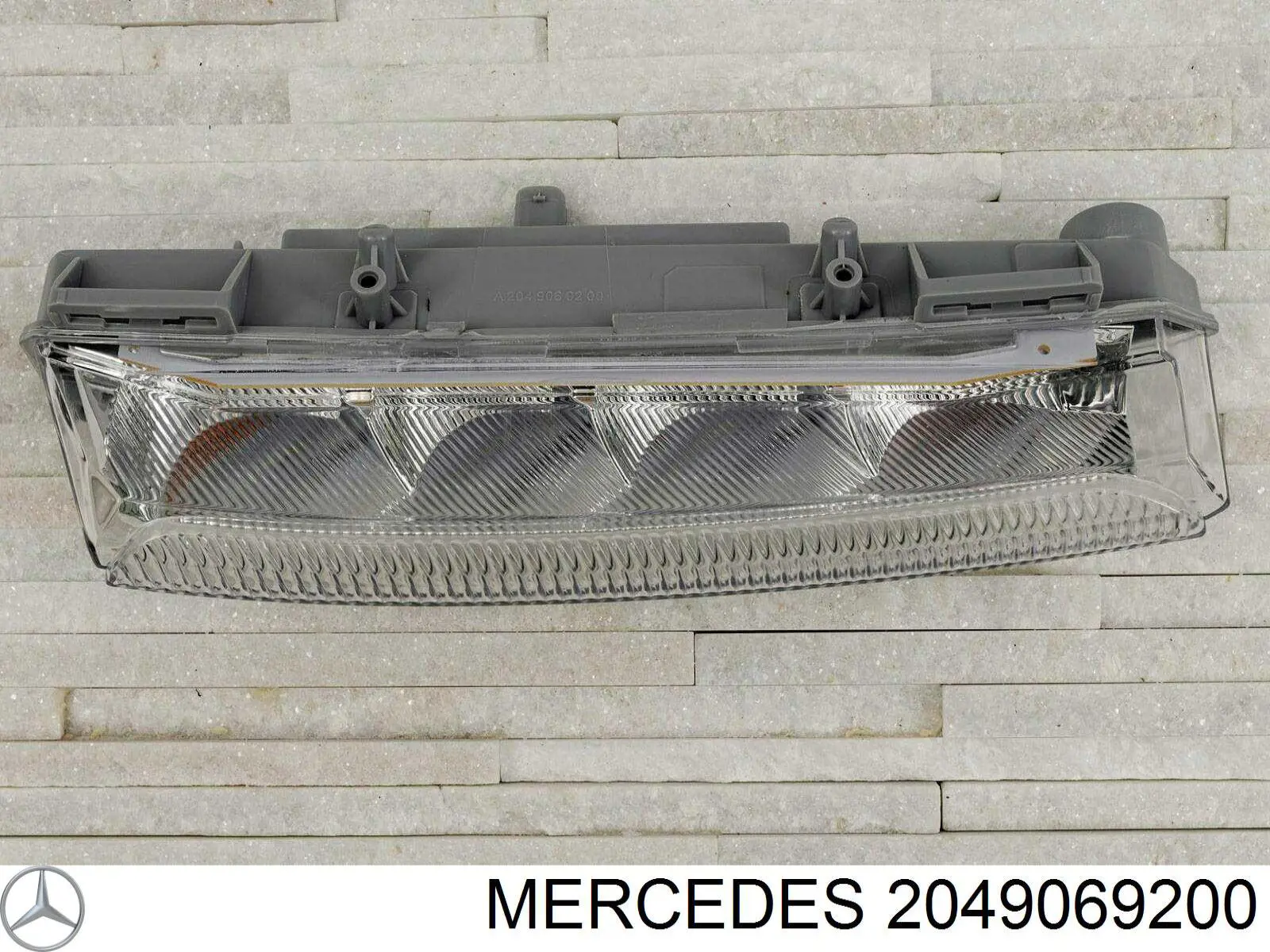 Luzes de nevoeiro esquerdas Mercedes 2049069200 preço, a partir de 102,54 USD