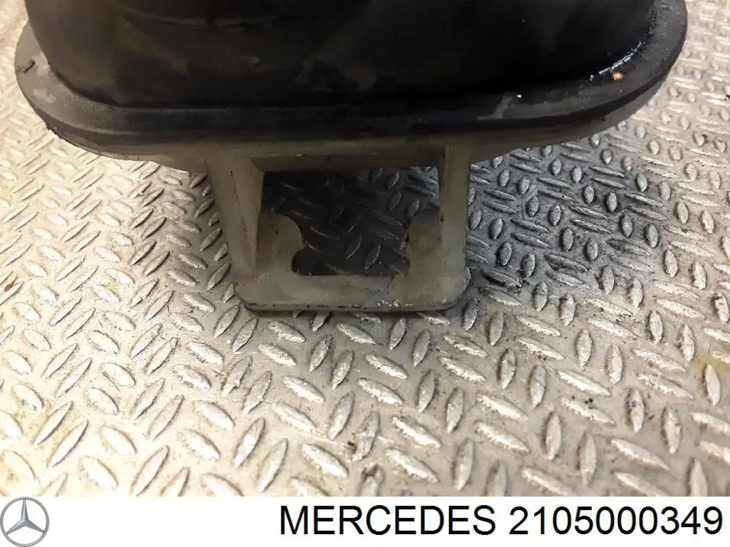 Tanque de expansão do sistema de esfriamento Mercedes 2105000349 preço, a partir de 38,80 USD
