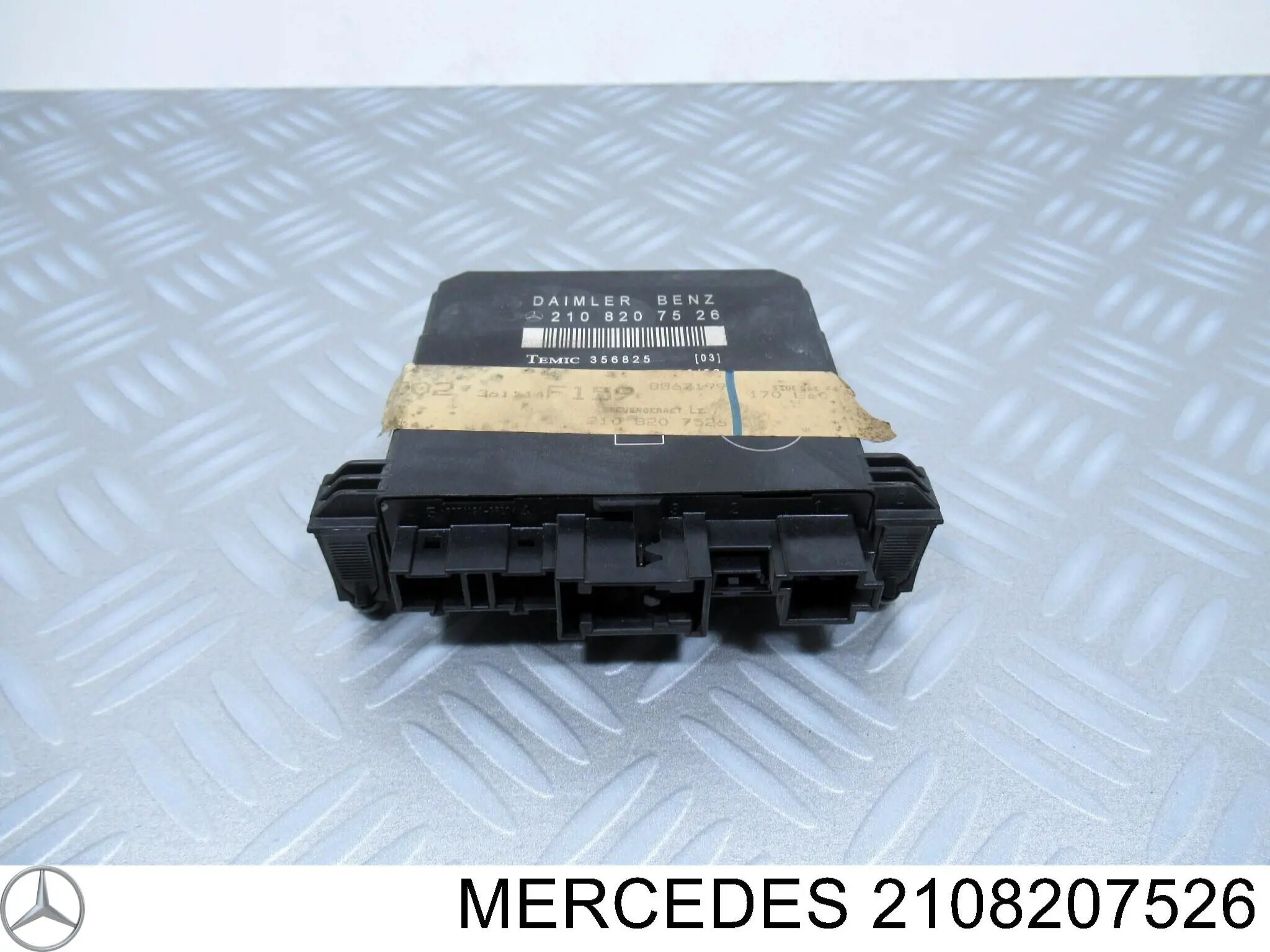 2108207526 Mercedes Módulo de conforto da porta dianteira