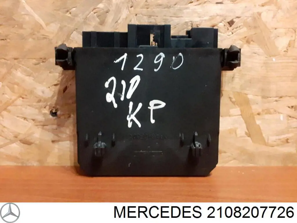 2108207726 Mercedes Módulo de conforto da porta dianteira