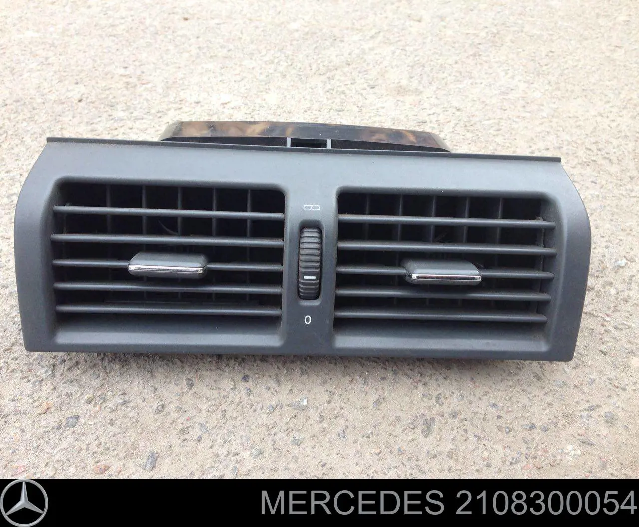 Compre 2108300054 Mercedes Grelha de ventilação de salão no "painel de instrumentos"