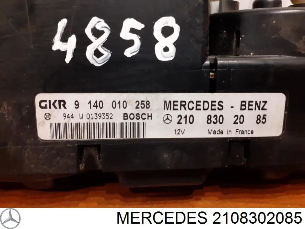 2108302085 Mercedes Unidade de controlo dos modos de aquecimento/condicionamento