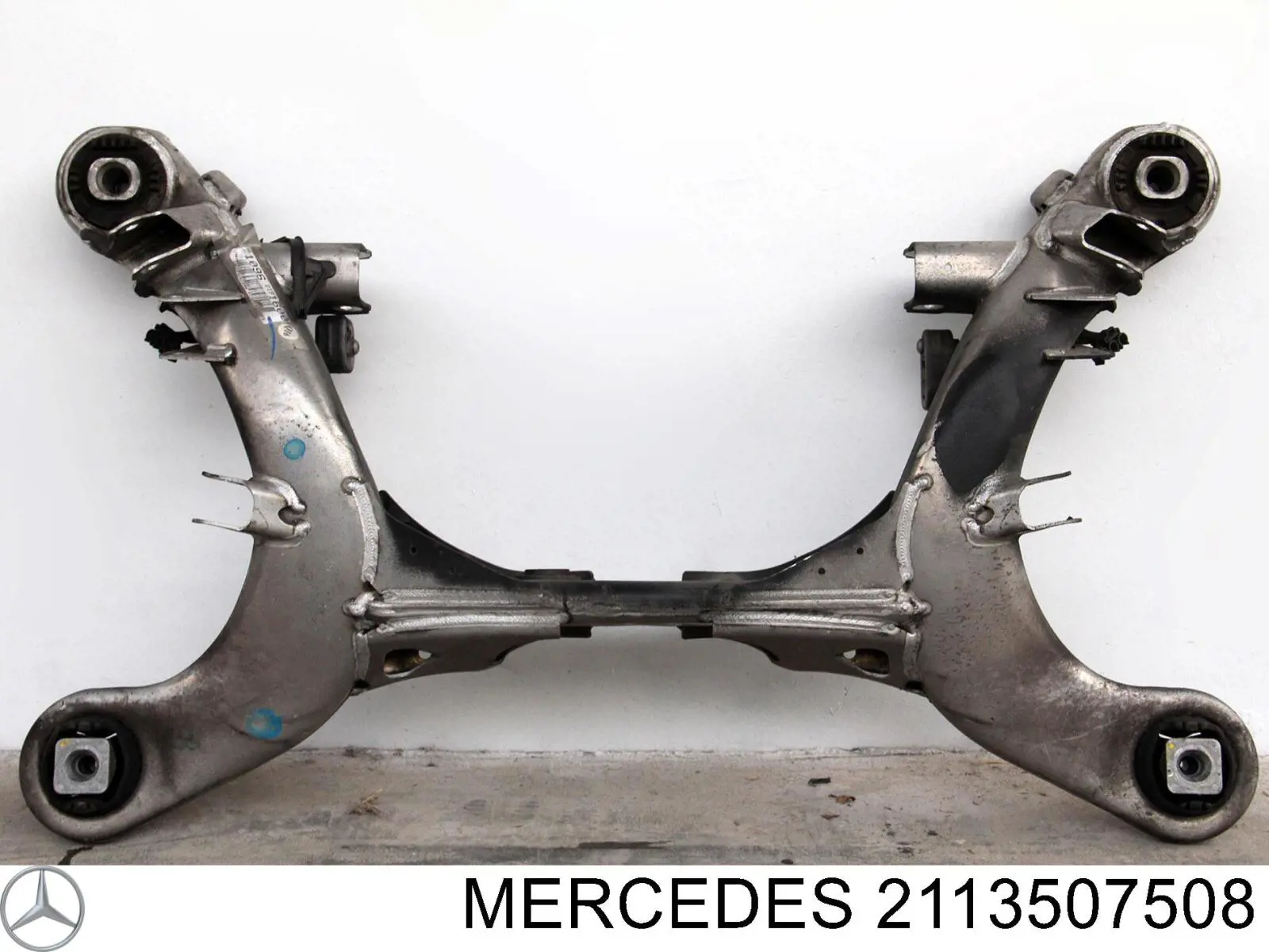 Compre 2113507508 Mercedes Viga de suspensão traseira (plataforma veicular)