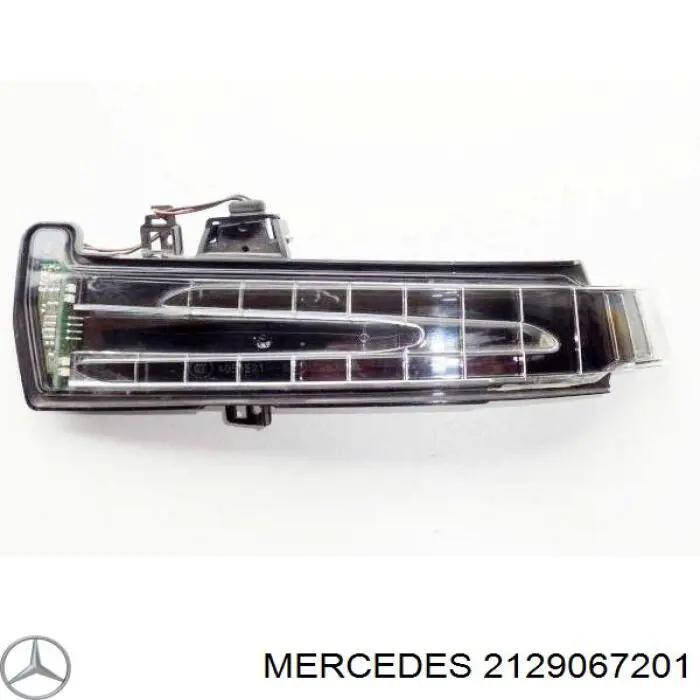 2129067201 Mercedes Pisca-pisca de espelho esquerdo