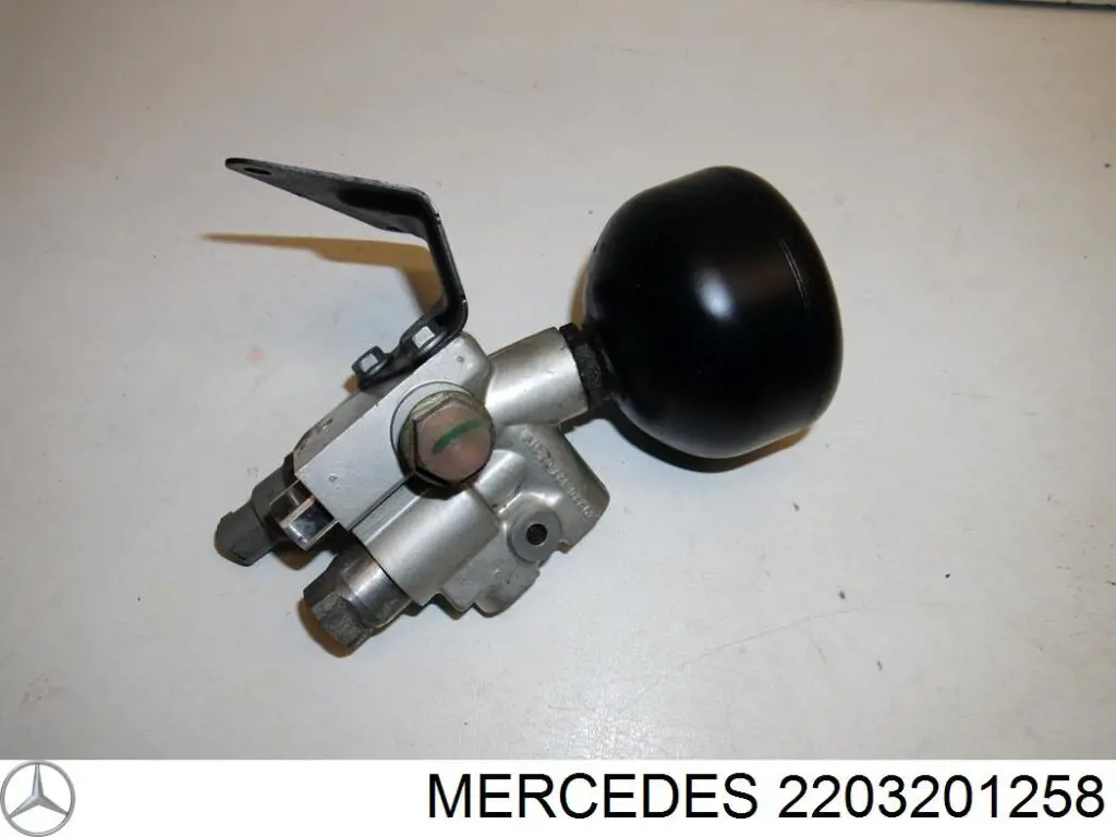 Unidade de válvulas de suspensão regulada dianteira Mercedes 2203201258 preço, a partir de 699,58 USD