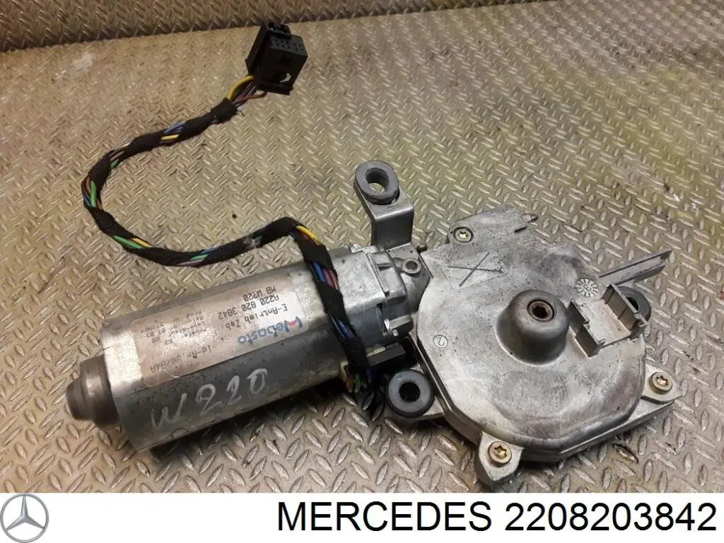 Motor de acionamento de alcapão Mercedes A2208203842 preço, a partir de 98,75 USD
