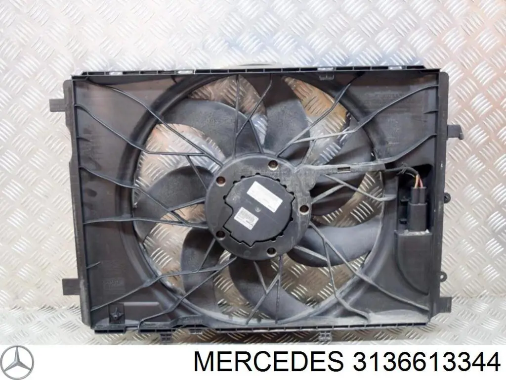 3136613344 Mercedes Ventilador (roda de aletas) do radiador de esfriamento