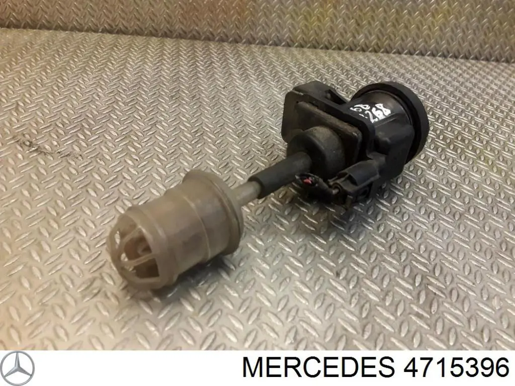 4715396 Mercedes 