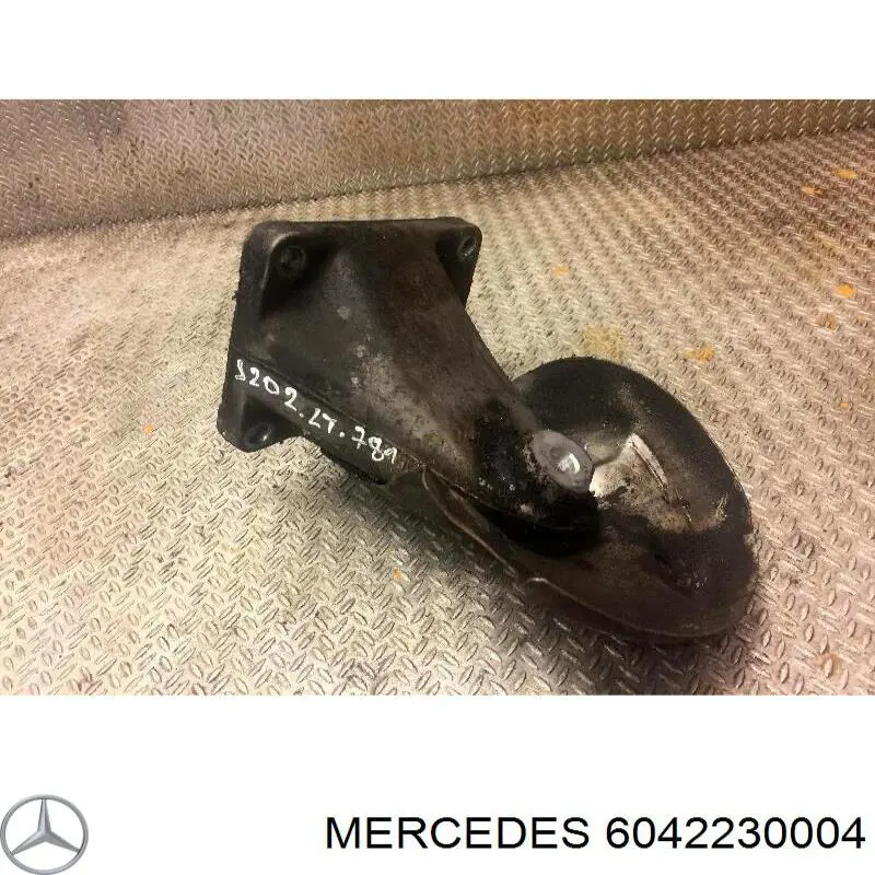 6042230004 Mercedes Consola de coxim (apoio) direita de motor
