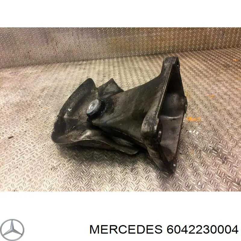 Consola de coxim (apoio) direita de motor Mercedes 6042230004 preço, a partir de 45,97 USD