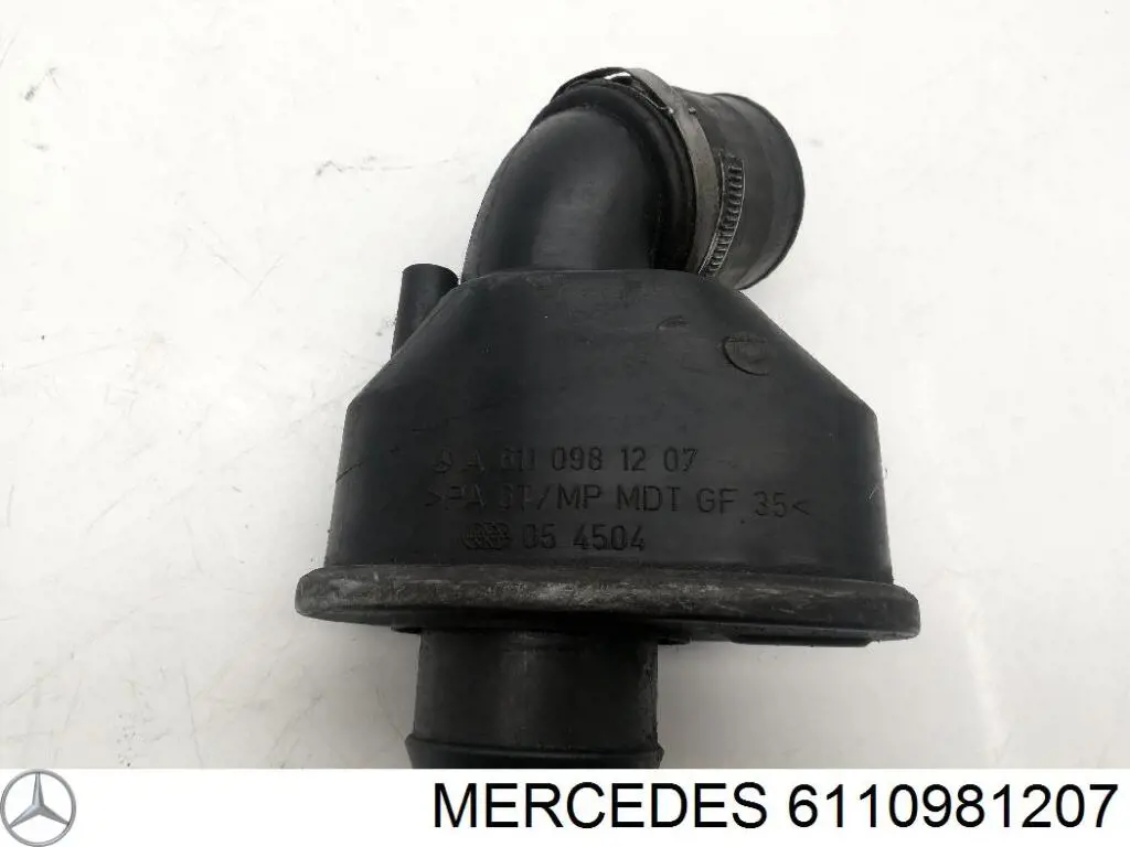 6110981207 Mercedes Cano derivado de ar, saída de turbina (supercompressão)