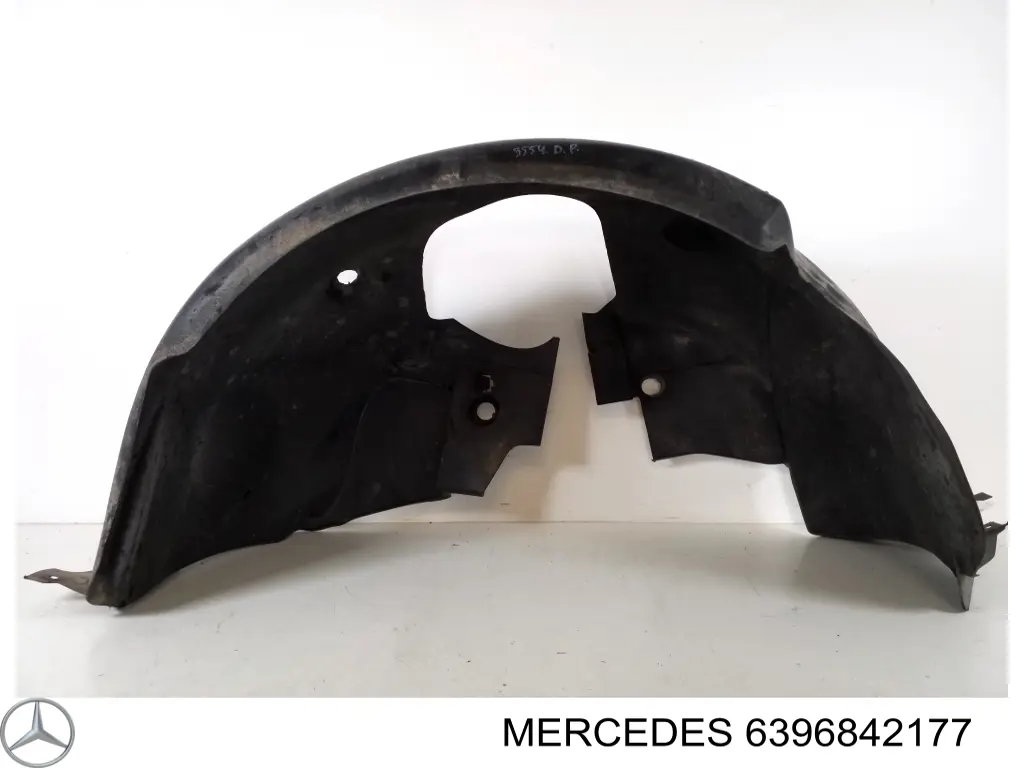 Guarda-barras direito do pára-lama dianteiro Mercedes 6396842177 preço, a partir de 40,22 USD