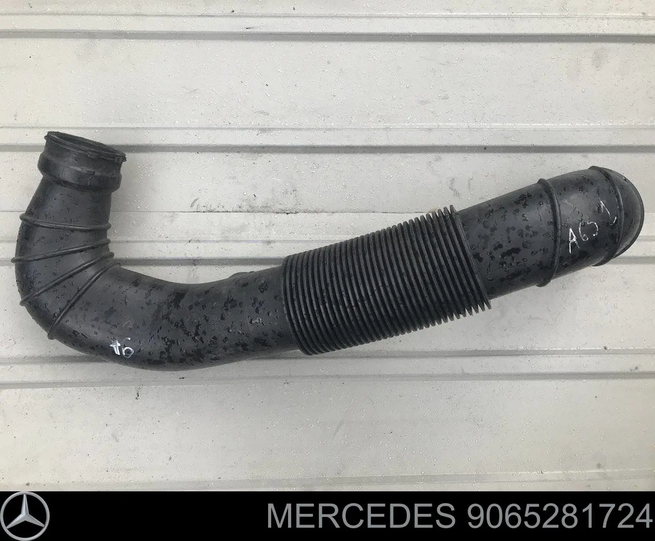 9065281724 Mercedes Cano derivado de ar, saída de filtro de ar