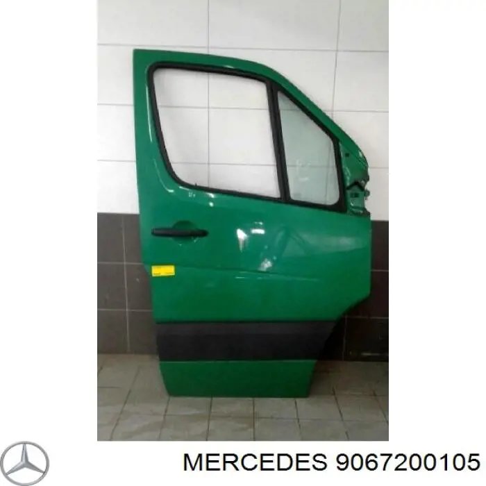 A9067200105REF Mercedes Porta dianteira direita