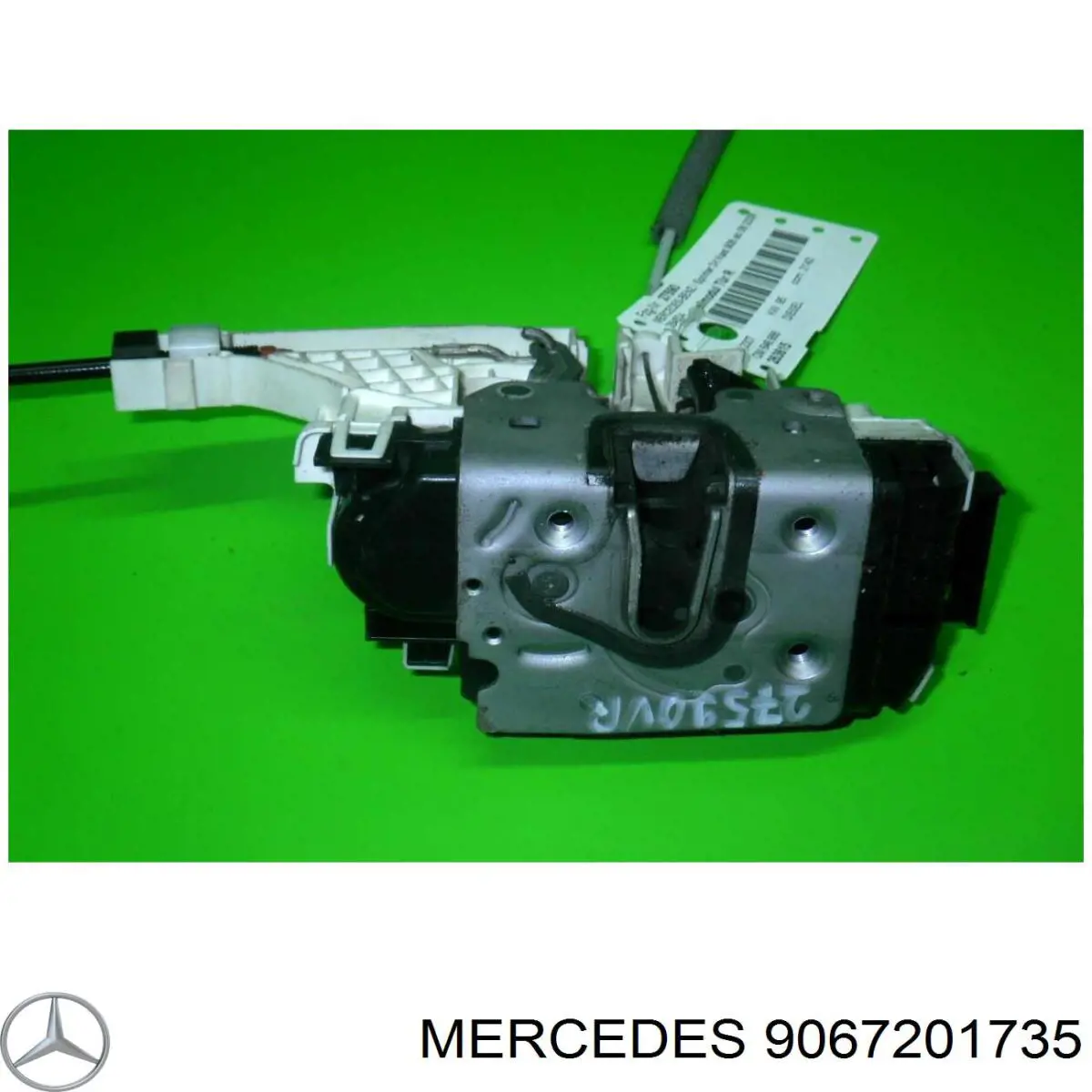 9067201735 Mercedes Fecho da porta dianteira direita