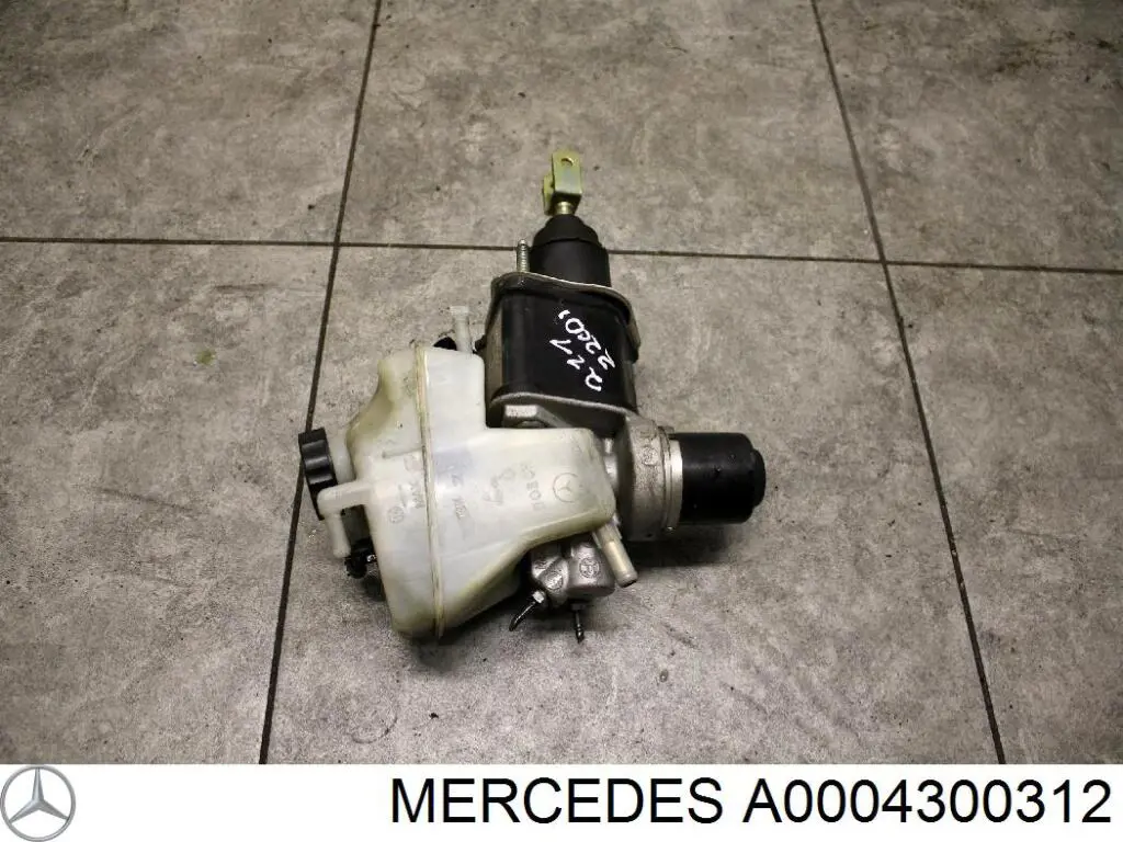 Cilindro mestre do freio A0004300312 Mercedes
