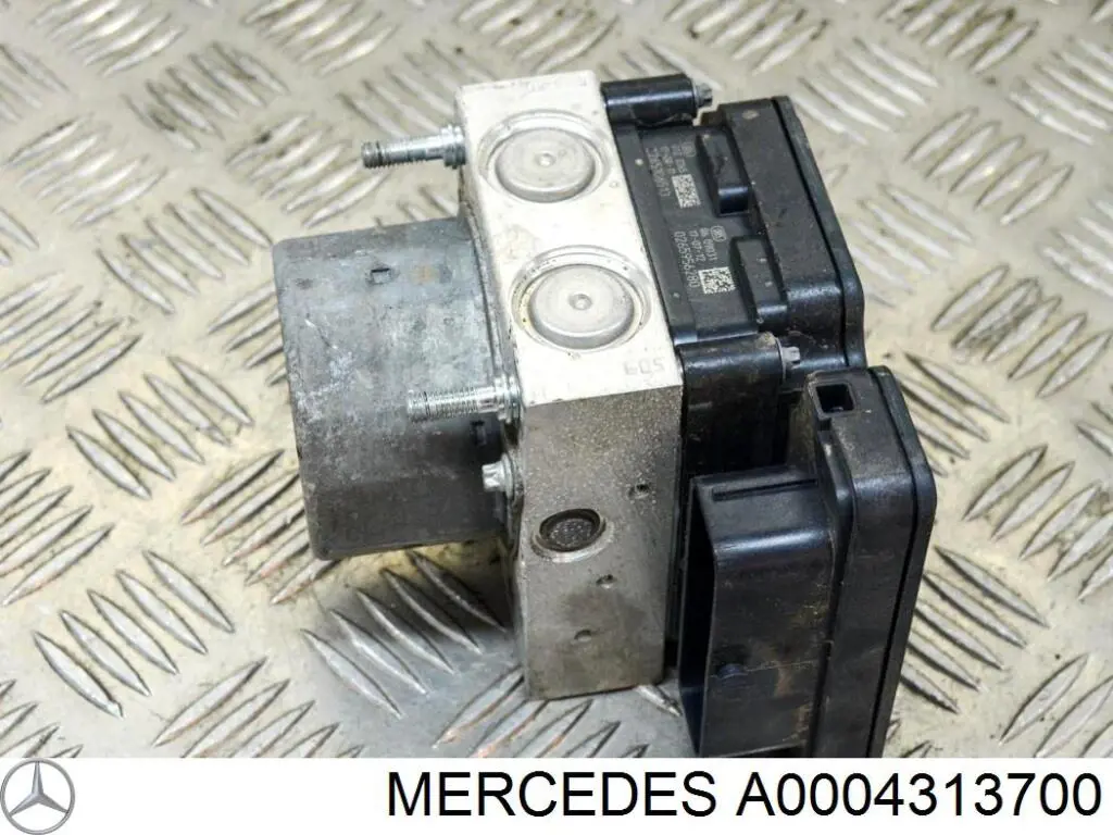  Mercedes A0004313700
