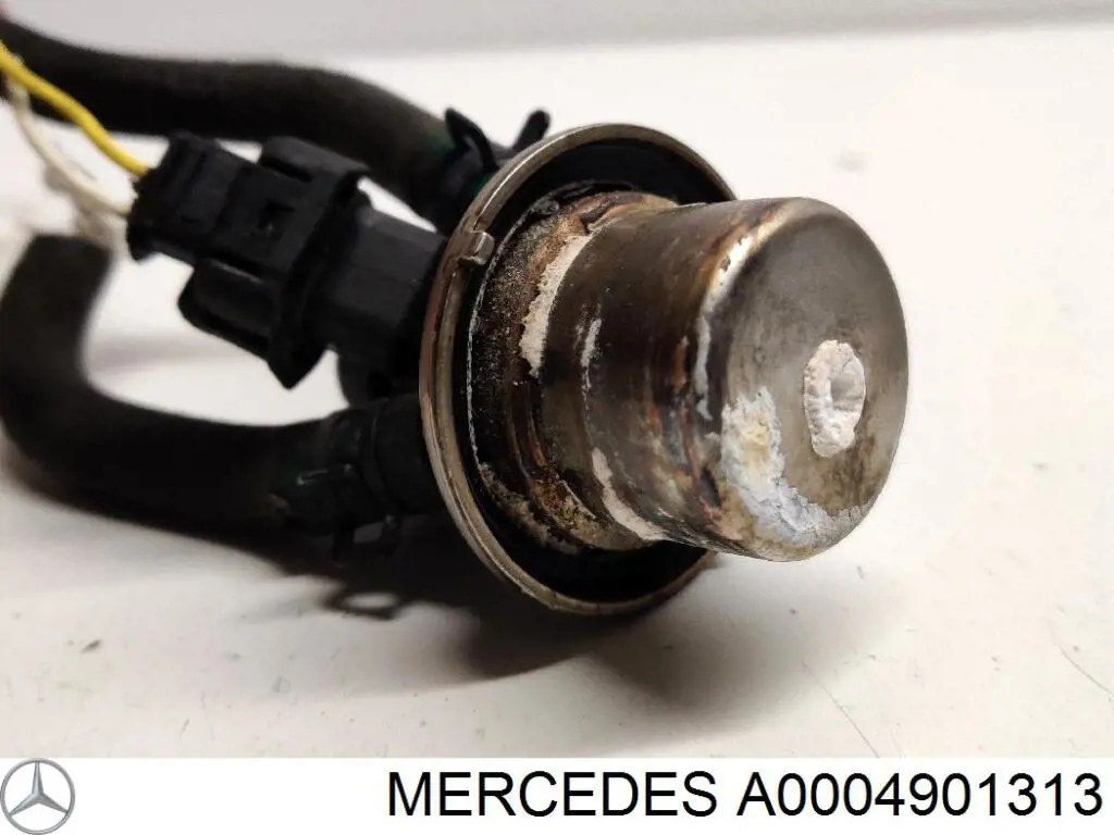 A0004901313 Mercedes Injetor de injeção AD BLUE
