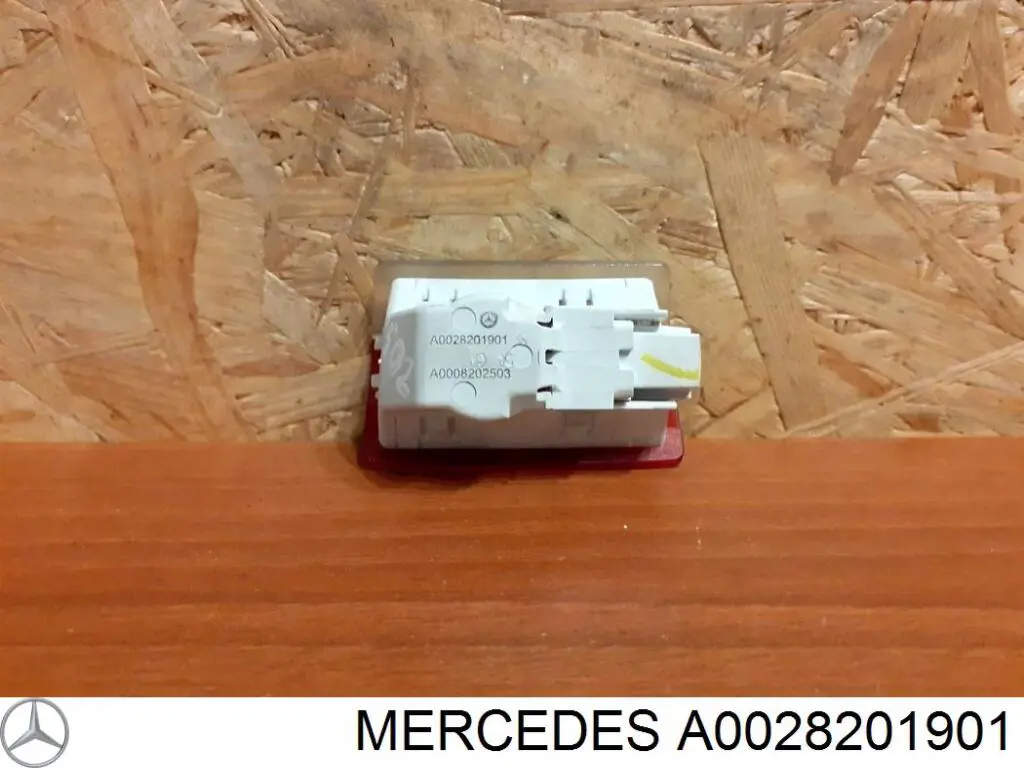 Lâmpada da luz de fundo na porta Mercedes A0028201901 preço, a partir de 30,51 USD