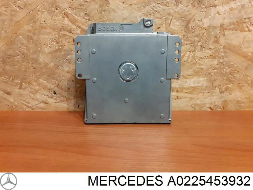 Módulo de direção (Centralina eletrônica) de motor Mercedes A0225453932 preço, a partir de 83,10 USD