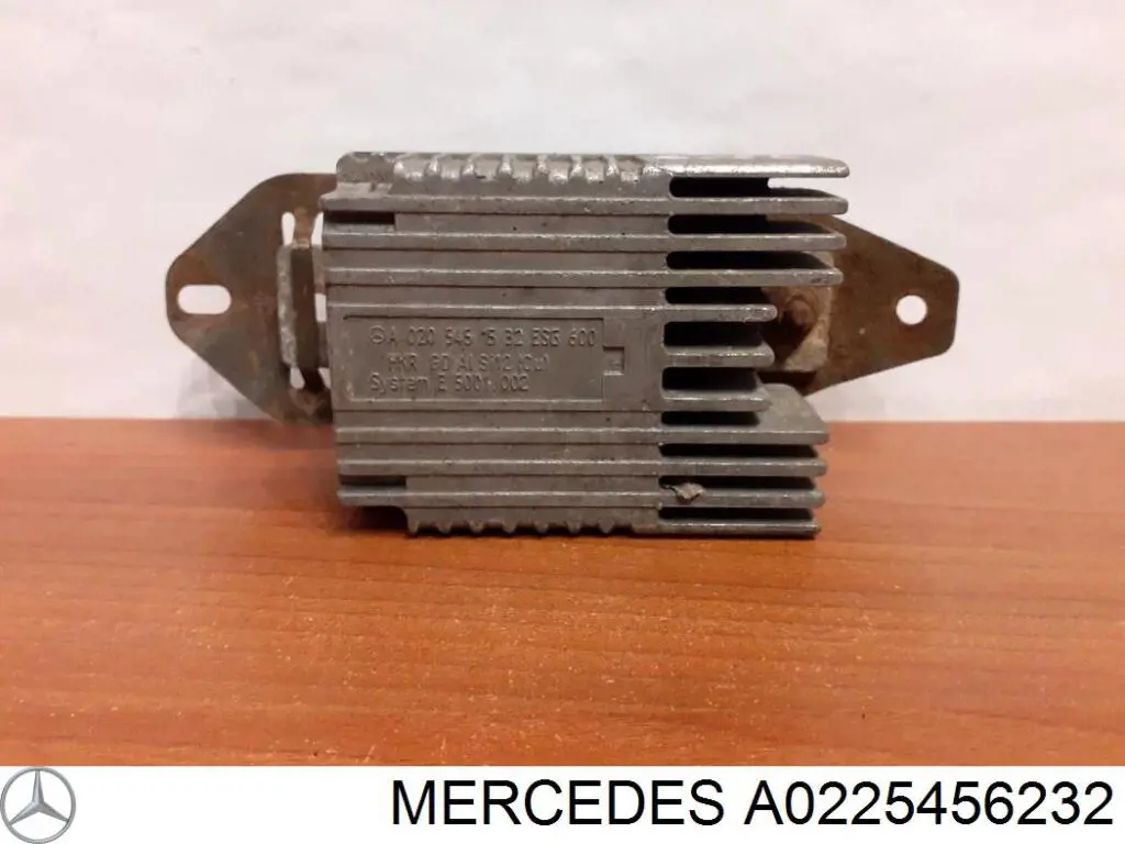 Regulador de revoluções de ventilador de esfriamento (unidade de controlo) Mercedes A0225456232 preço, a partir de 90,24 USD
