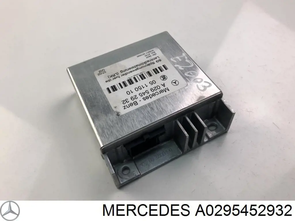 A0295452932 Mercedes Comutador instalado na coluna da direção, montado