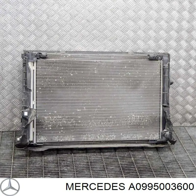 Radiador de esfriamento de motor adicional Mercedes A0995003600 preço, a partir de 220,67 USD