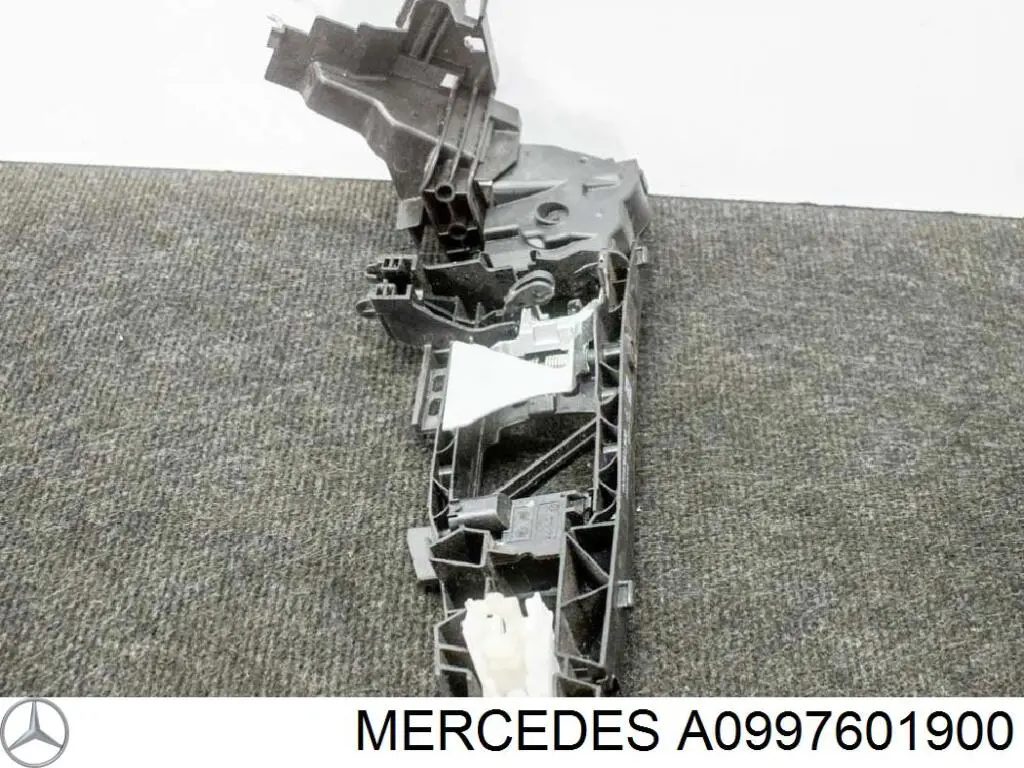 Suporte de maçaneta externa da porta dianteira esquerda Mercedes A0997601900 preço, a partir de 124,50 USD