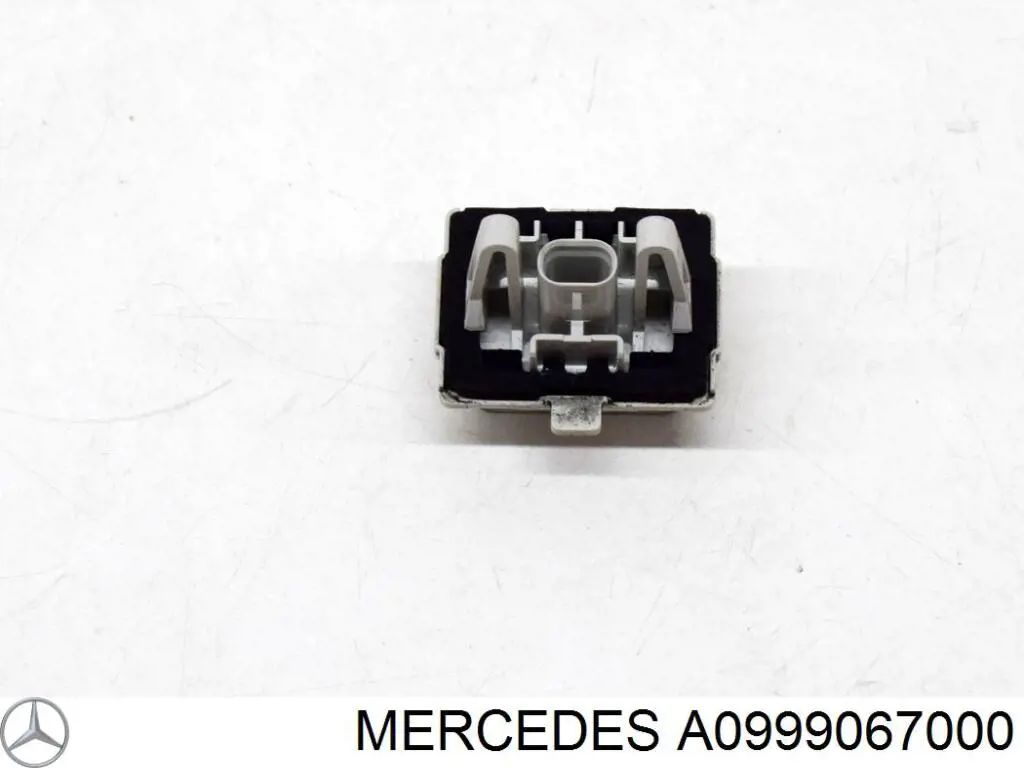 Lanterna da luz de fundo de matrícula traseira Mercedes A0999067000 preço, a partir de 20,50 USD