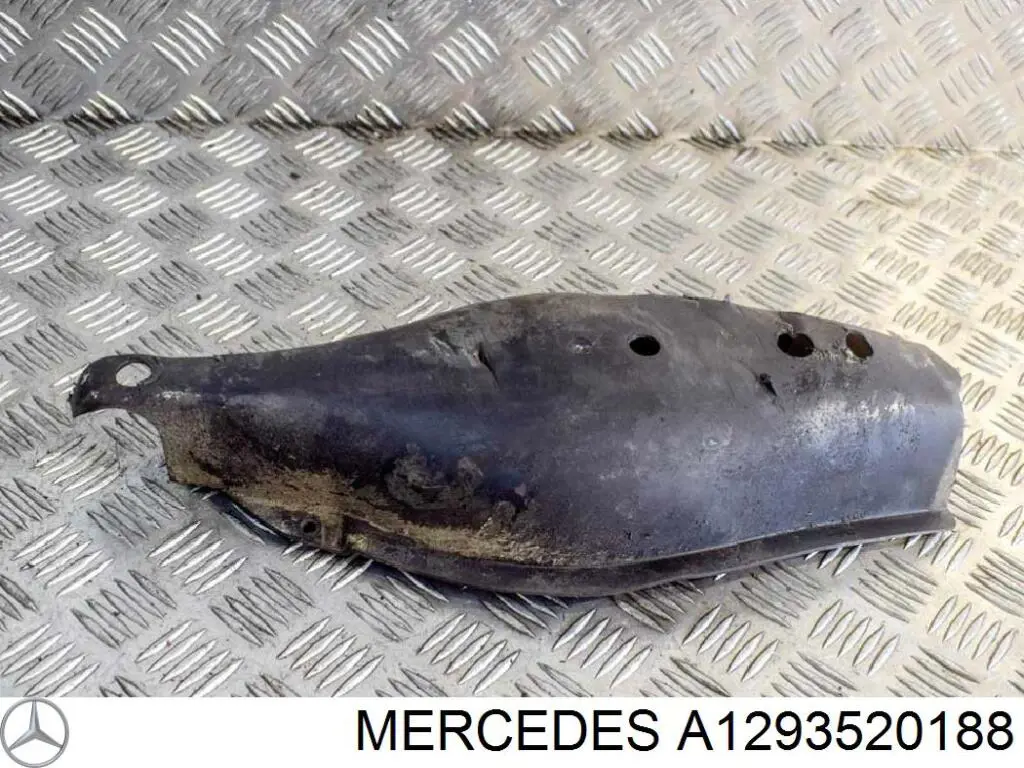 A1293520188 Mercedes Proteção do braço inferior traseiro
