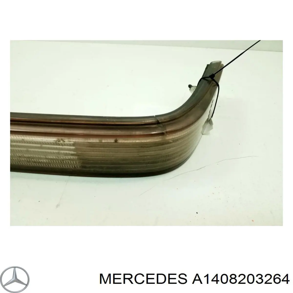 Placa sobreposta da luz traseira Mercedes A1408204064 preço, a partir de 456,92 USD