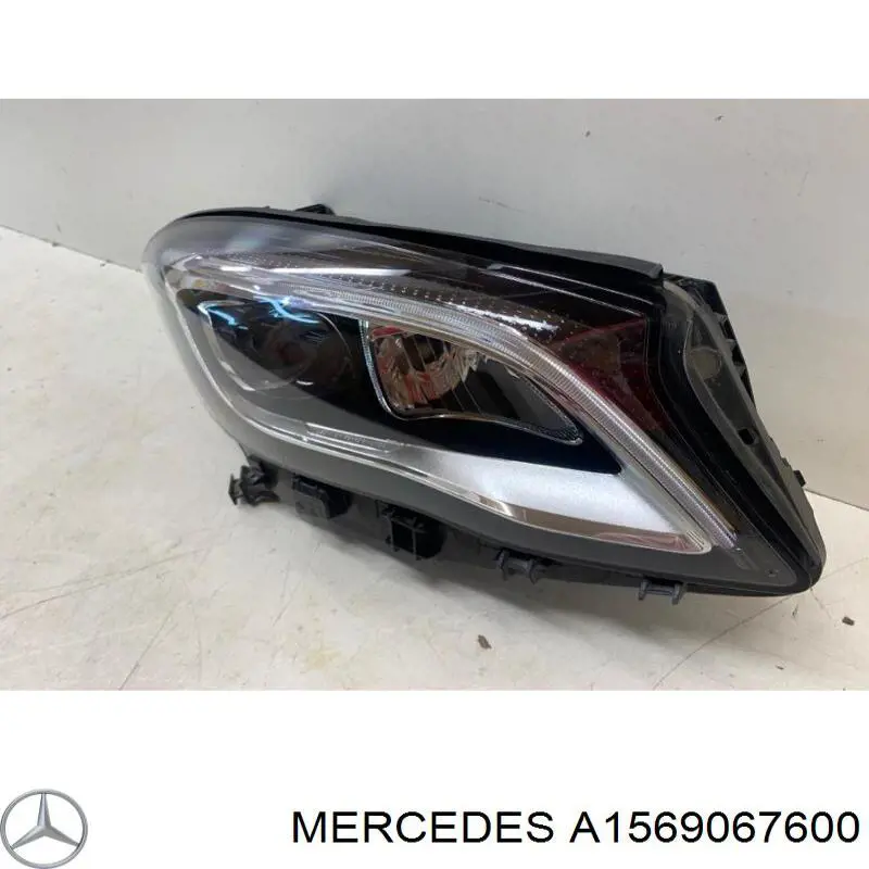 Compre A1569067600 Mercedes Luz direita