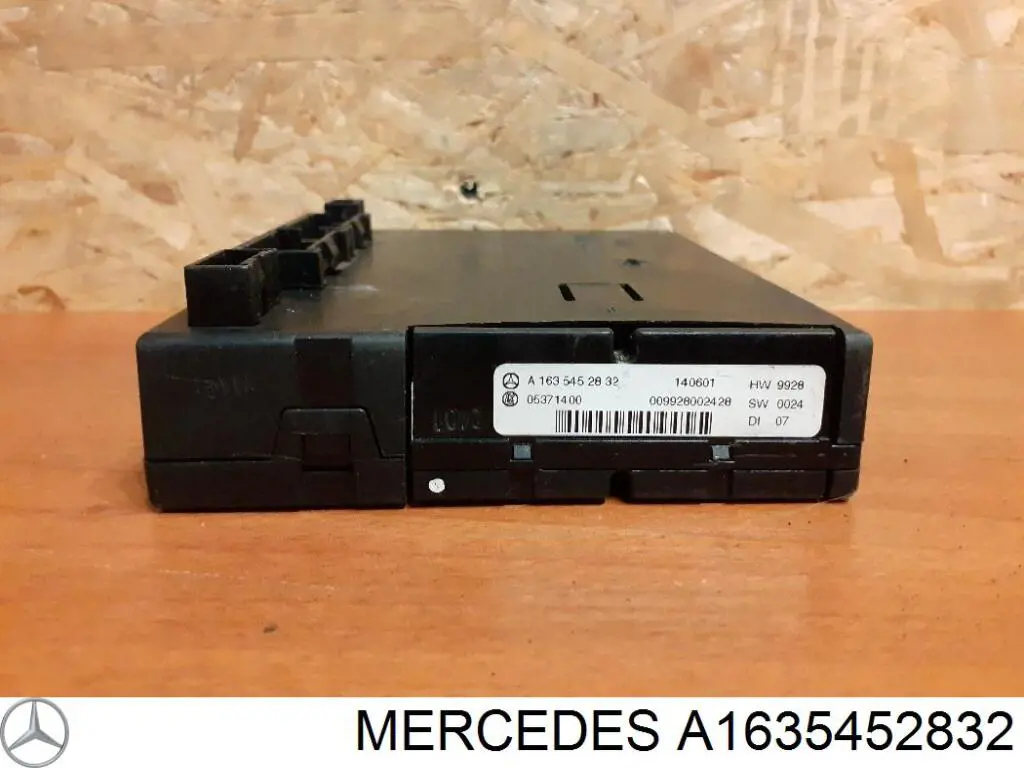 A1635452832 Mercedes Regulador de revoluções de ventilador de esfriamento (unidade de controlo)