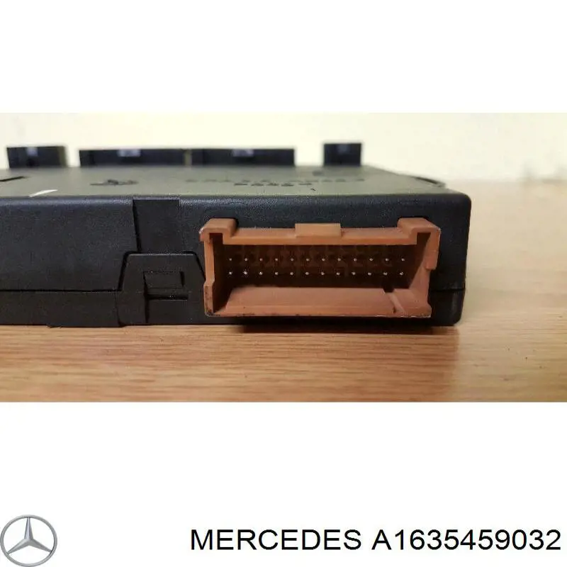 Compre A1635459032 Mercedes Regulador de revoluções de ventilador de esfriamento (unidade de controlo)