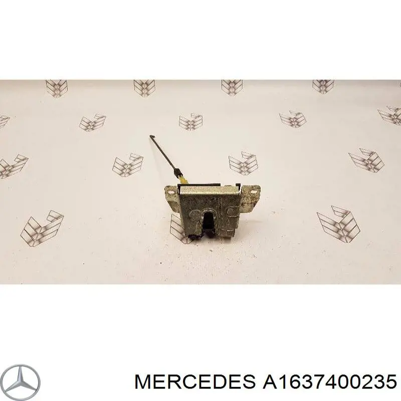 A1637400235 Mercedes Fecho de tampa de porta-malas (de 3ª/5ª porta traseira)