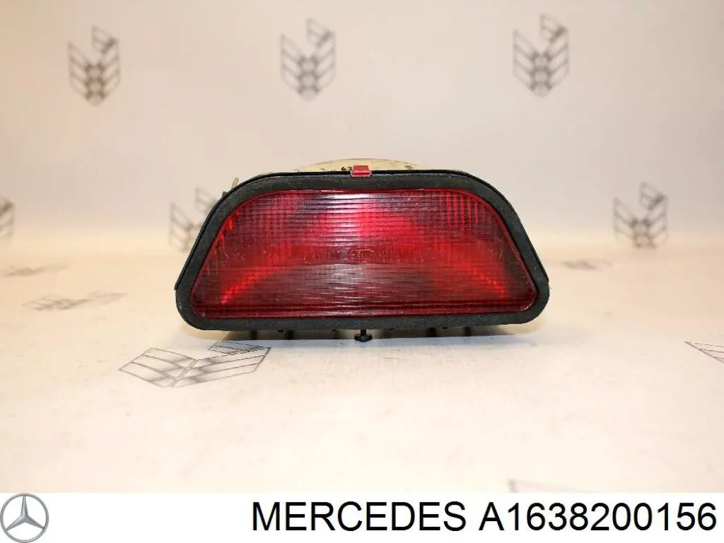 A1638200156 Mercedes Sinal de parada traseiro adicional