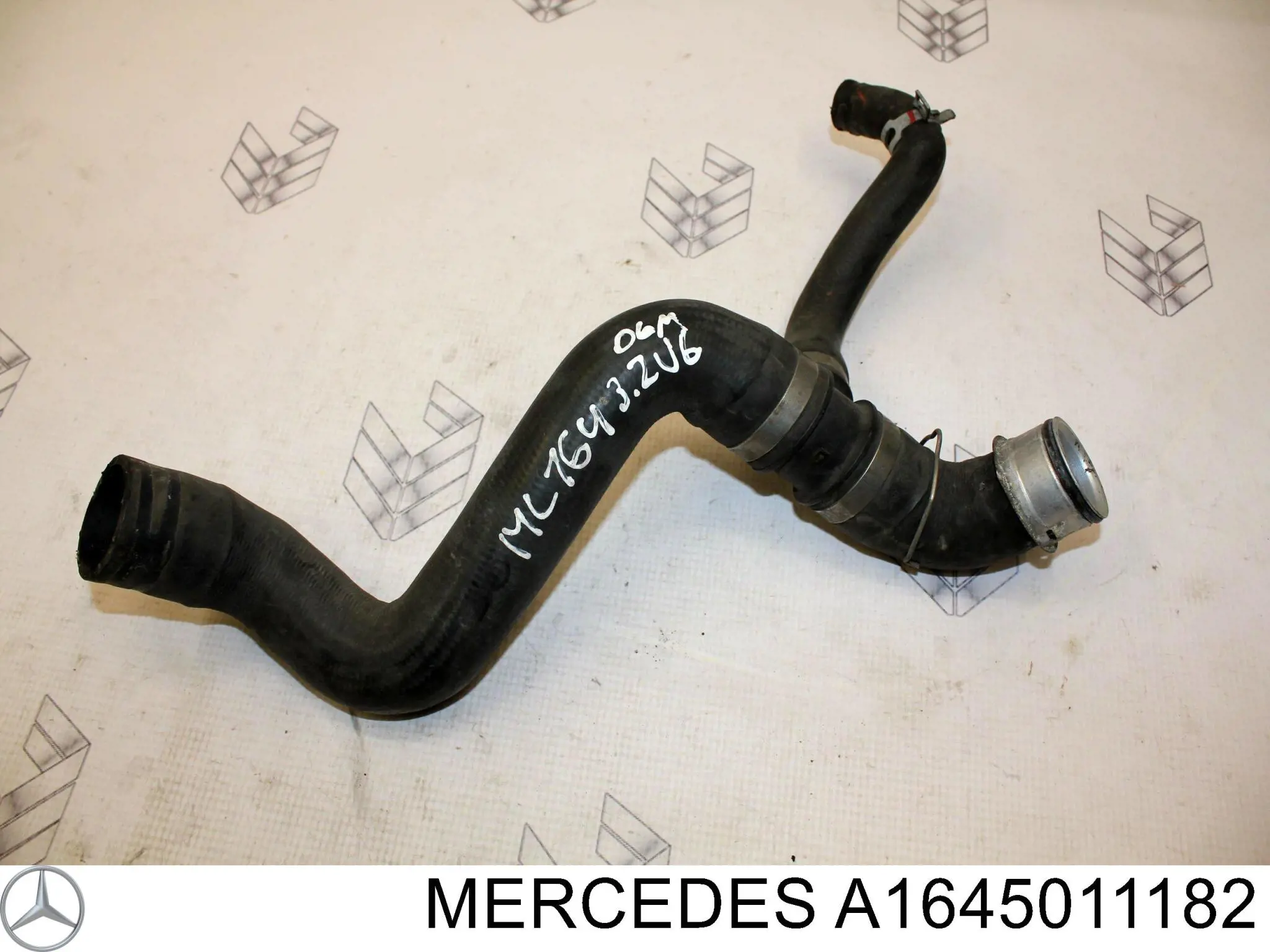 Mangueira (cano derivado) inferior do radiador de esfriamento Mercedes A1645011182 preço, a partir de 51,27 USD