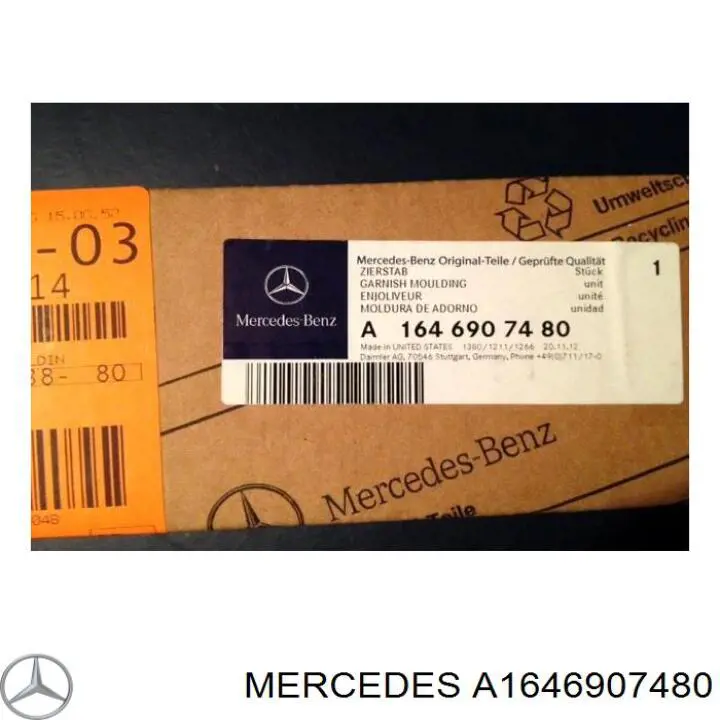 1646907480 Mercedes Compactador externo de vidro da porta dianteira direita (chapa)