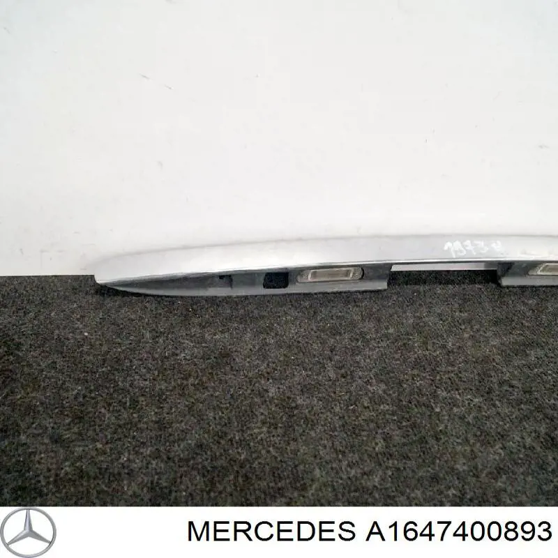 A1647400893 Mercedes Puxador externo de tampa de porta-malas (de 3ª/5ª porta traseira)