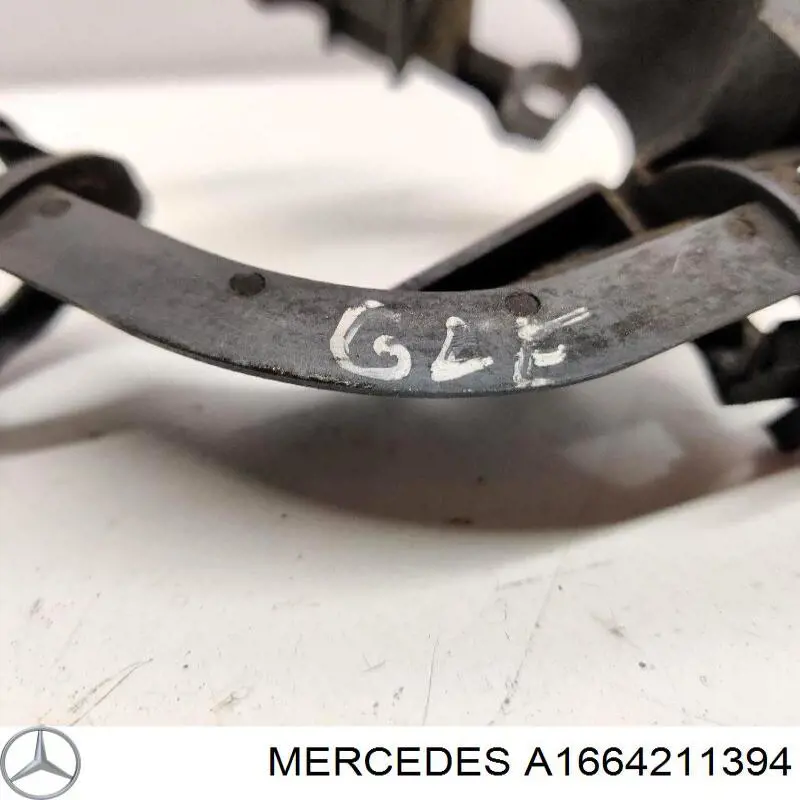 Compre A1664211394 Mercedes Braçadeira de tubo do freio