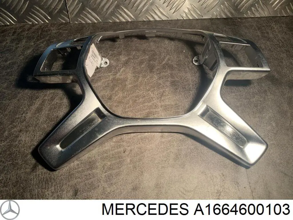 A16646001039E38 Mercedes Volante